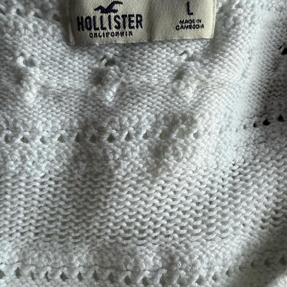 Hollister Women's White Knit Sweater